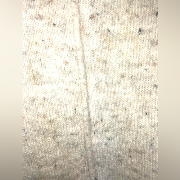 Sweater - Picture 4 of 6